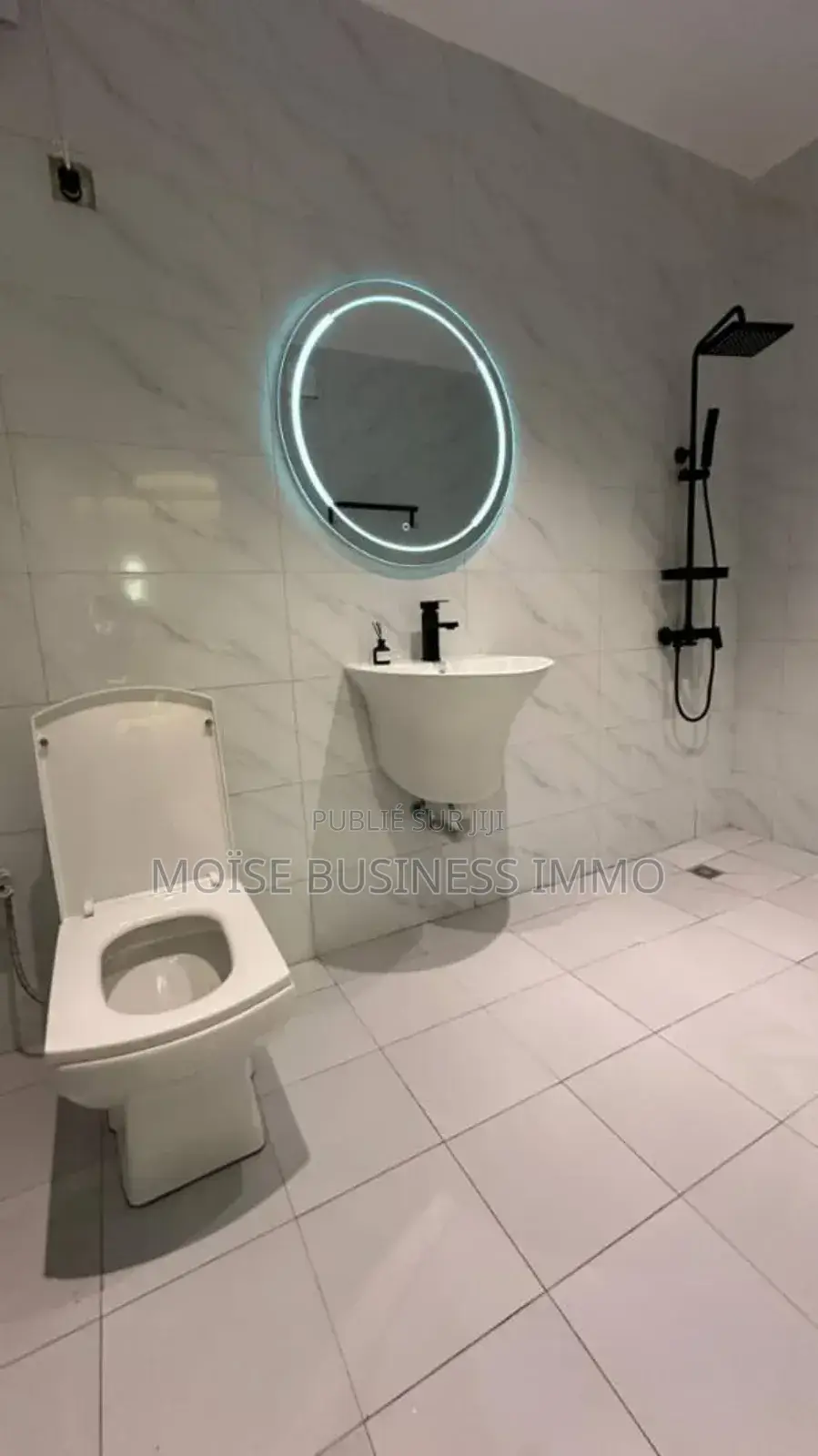 Furnished 1chbre Studio dans Moïse Business &, Lumumba à Louer