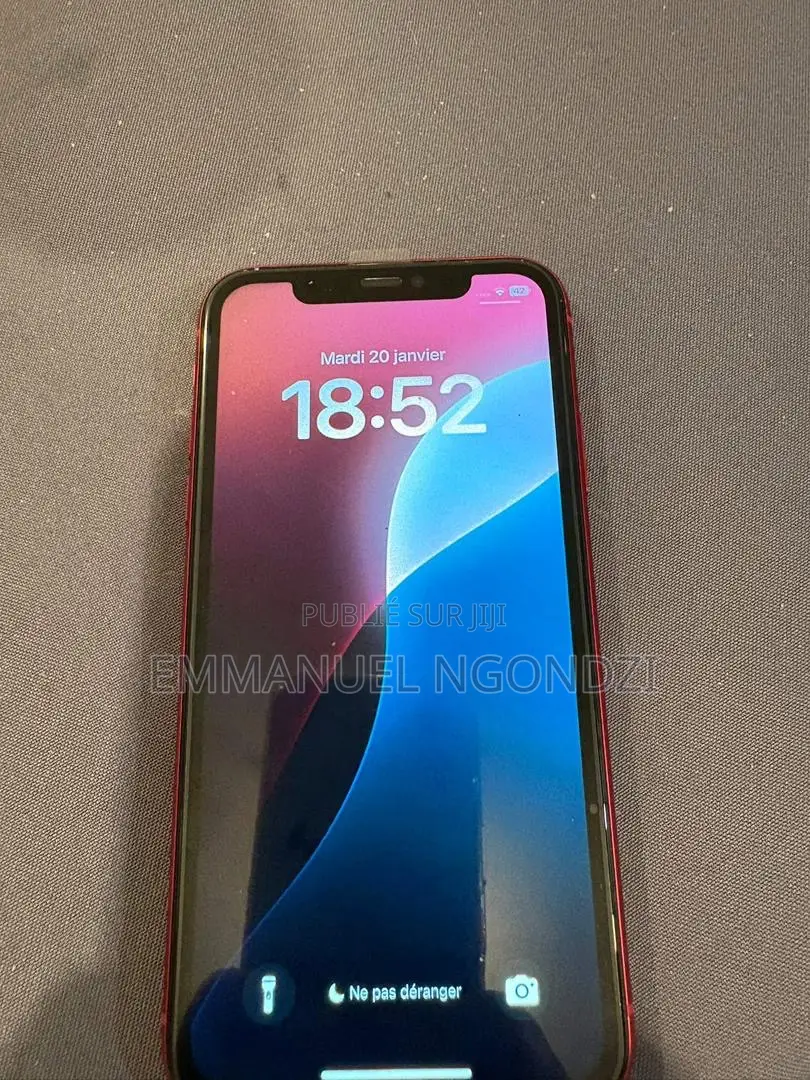 Apple iPhone 11 64 GB Rouge
