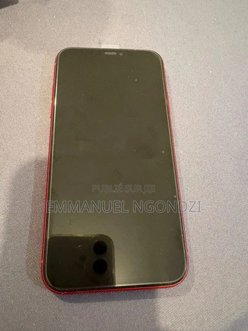 Apple iPhone 11 64 GB Rouge