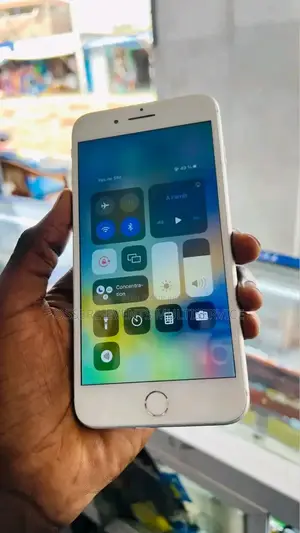 Neuf Apple iPhone 7 Plus 128 GB Blanc