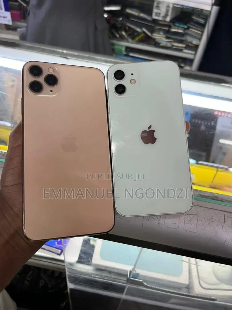 Neuf Apple iPhone 12 128 GB Argenté