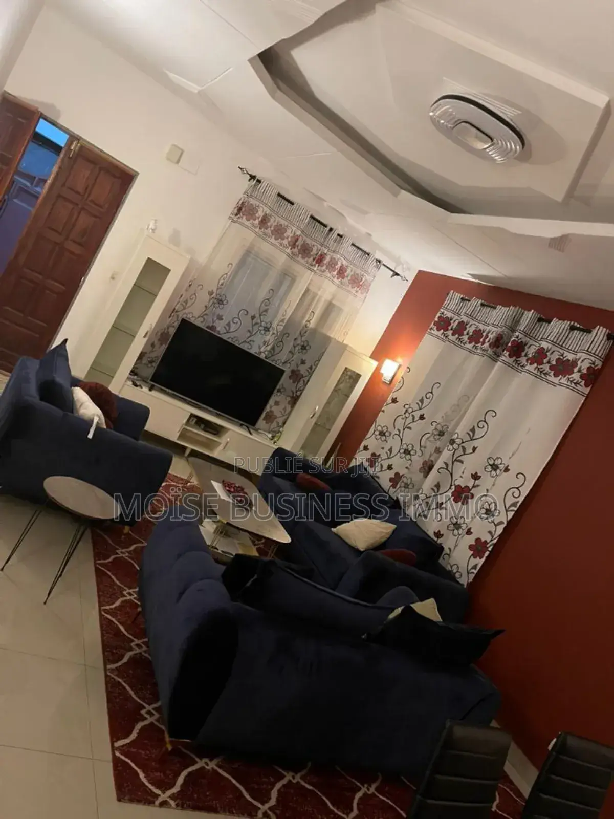 Furnished 2chbre Appartement dans Moïse Business &, Lumumba à Louer