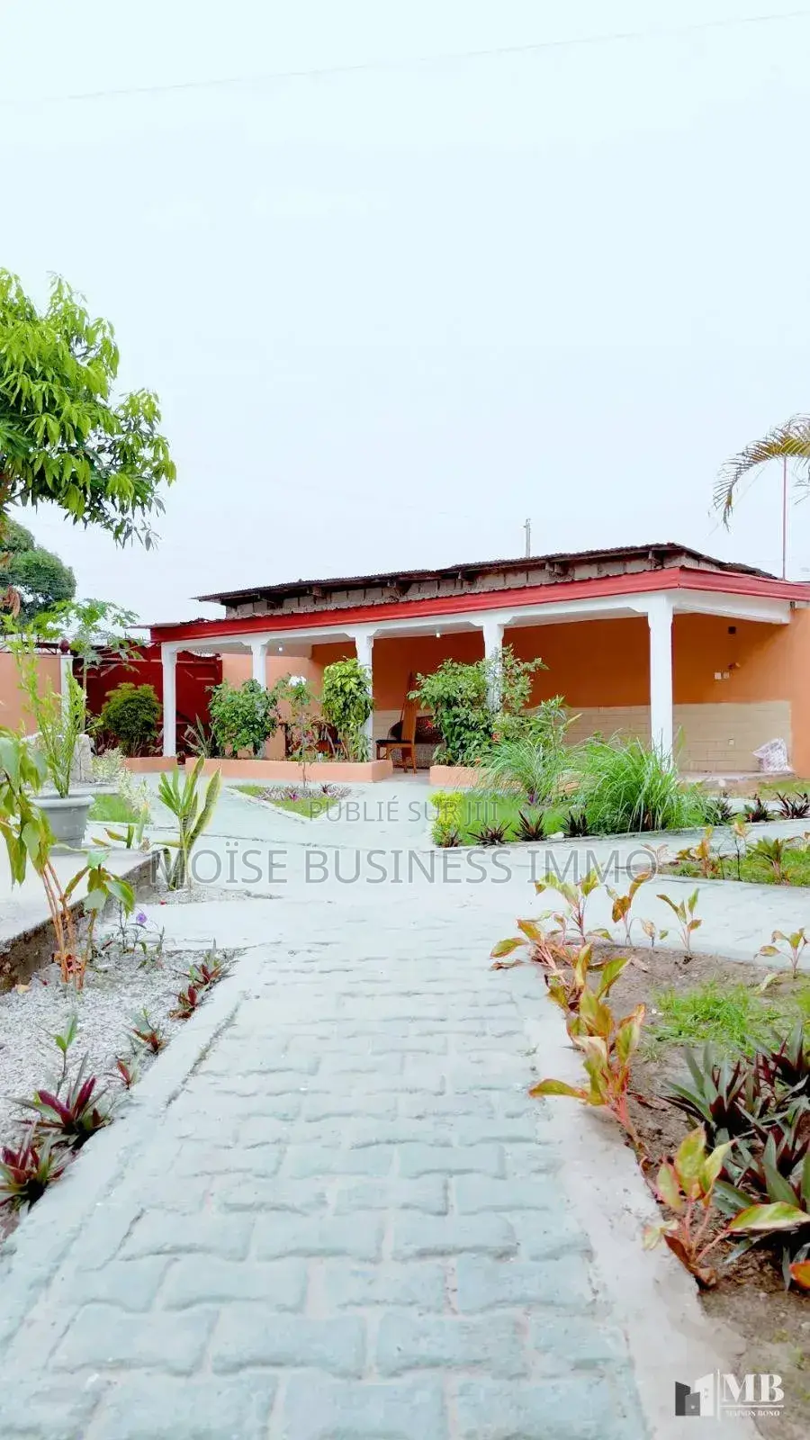 Furnished 2chbre Villa dans Moïse Business &, Lumumba à Louer