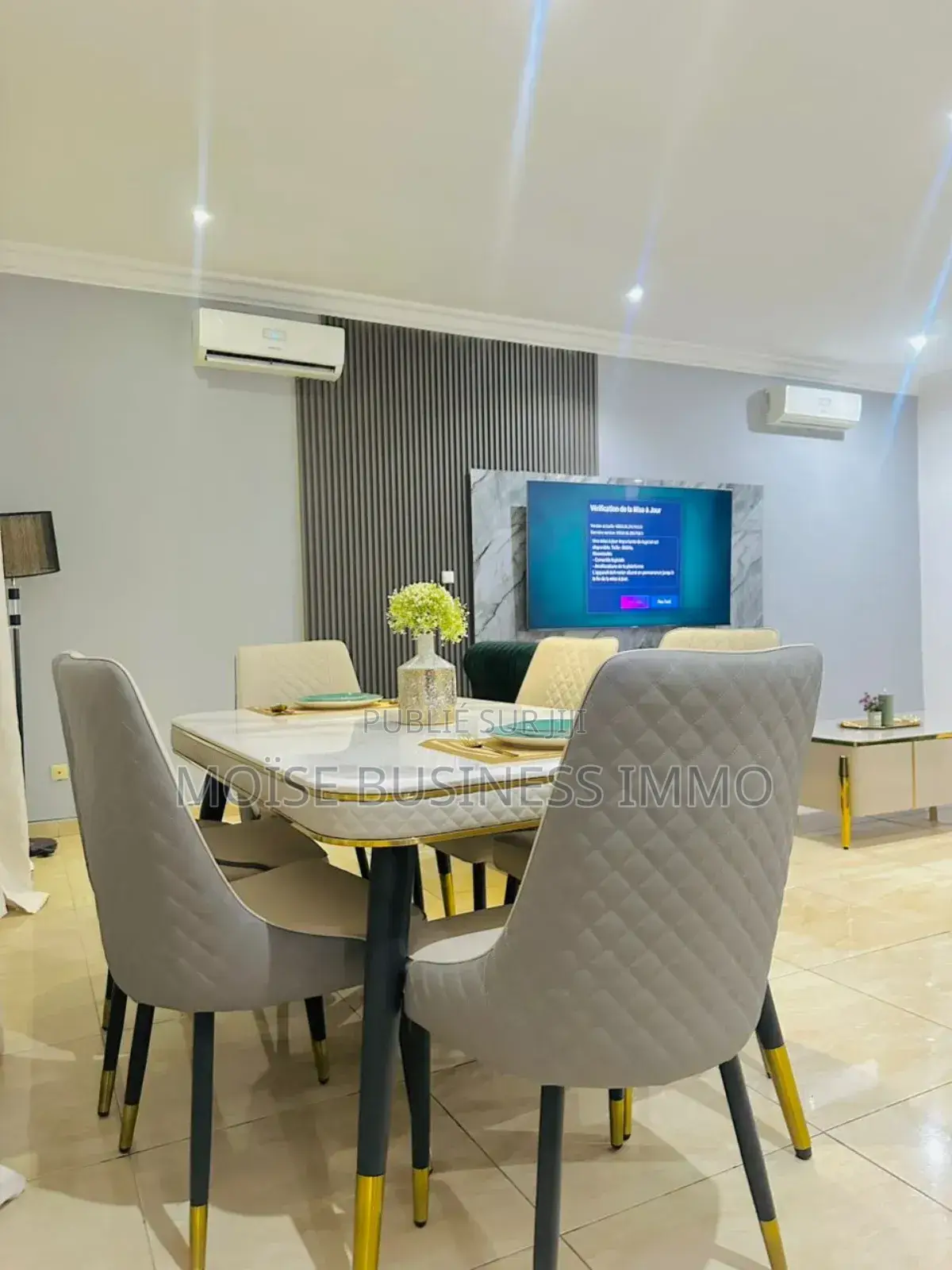 Furnished 1chbre Appartement dans Moïse Business &, Lumumba à Louer