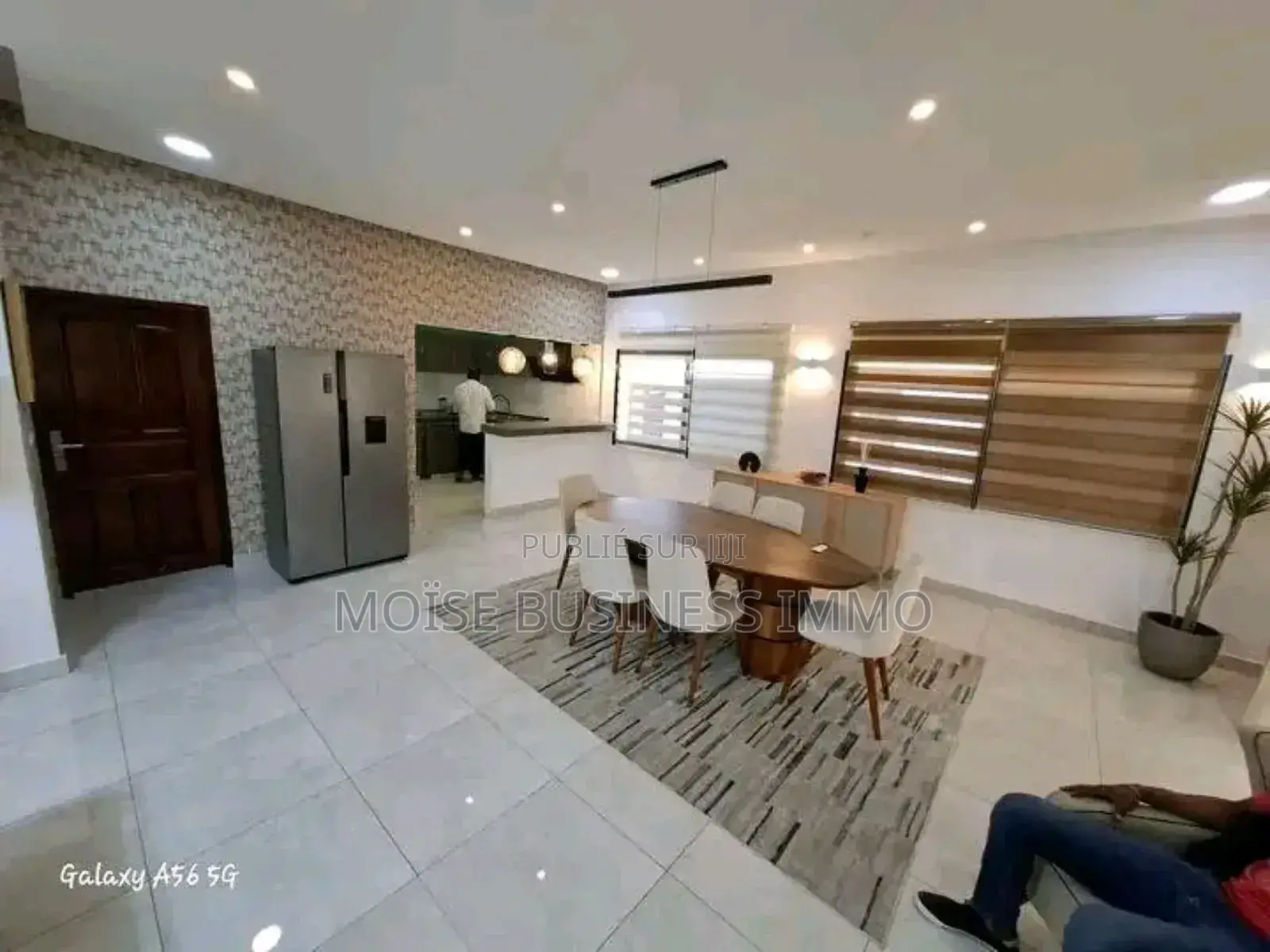 Furnished 4chbre Villa dans Moïse Business &, Lumumba à Louer