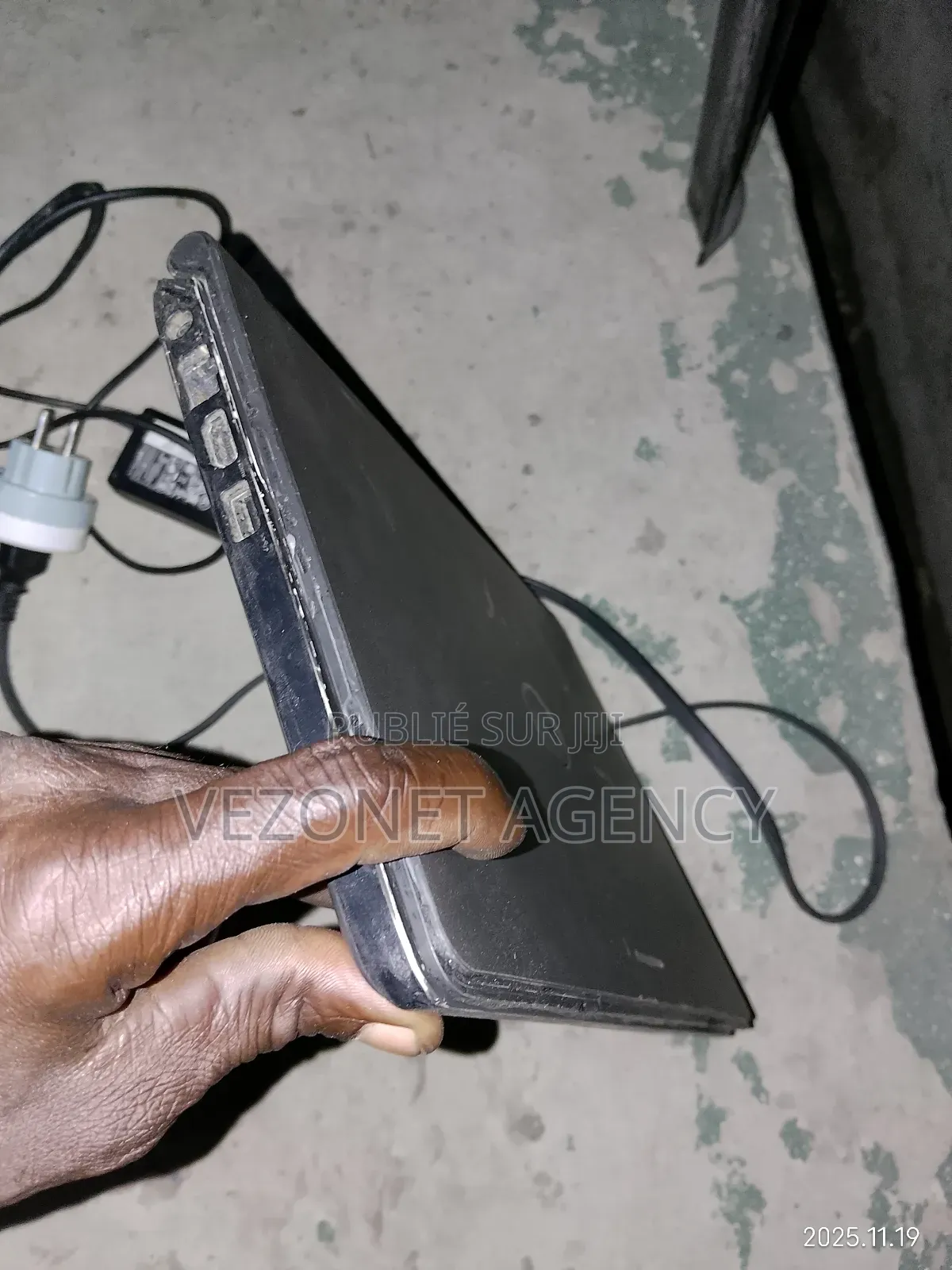 Ordinateur Portable Dell Inspiron Duo 4GB Intel Pentium HDD 250GB