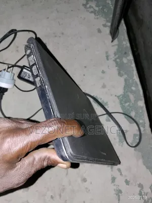 Ordinateur Portable Dell Inspiron Duo 4GB Intel Pentium HDD 250GB