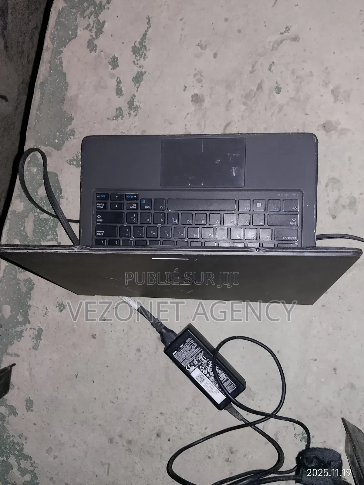 Ordinateur Portable Dell Inspiron Duo 4GB Intel Pentium HDD 250GB