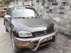 Toyota RAV4 LE AWD (2.5L 4cyl 6A) 2013 Noir Mat