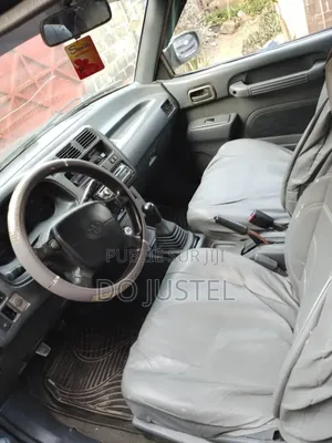 Toyota RAV4 LE AWD (2.5L 4cyl 6A) 2013 Noir Mat