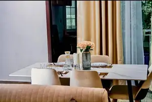 Furnished 1chbre Appartement dans Moïse Business Immo, Lumumba à Louer