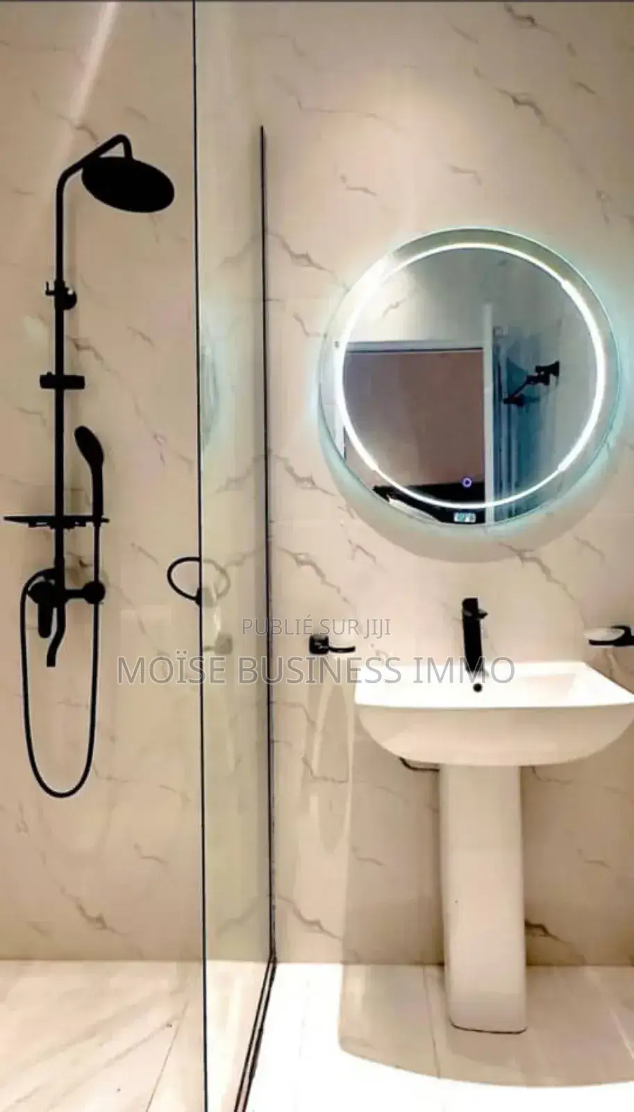 Furnished 1chbre Appartement dans Moïse Business Immo, Lumumba à Louer