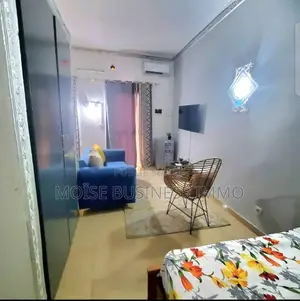 Furnished 1chbre Studio dans Moïse Business &, Lumumba à Louer