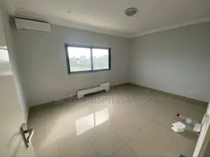 2chbre Appartement dans Moïse Business &, Lumumba à Louer