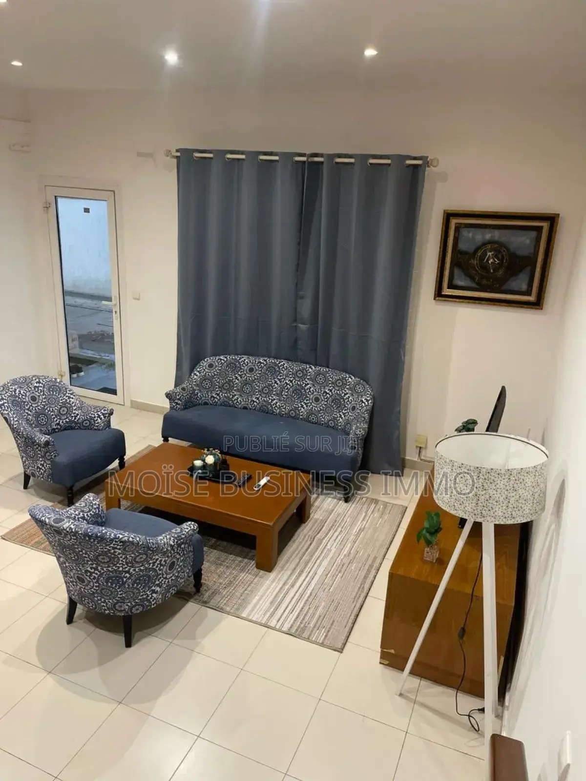 Furnished 1chbre Duplex dans Moïse Business &, Lumumba à Louer