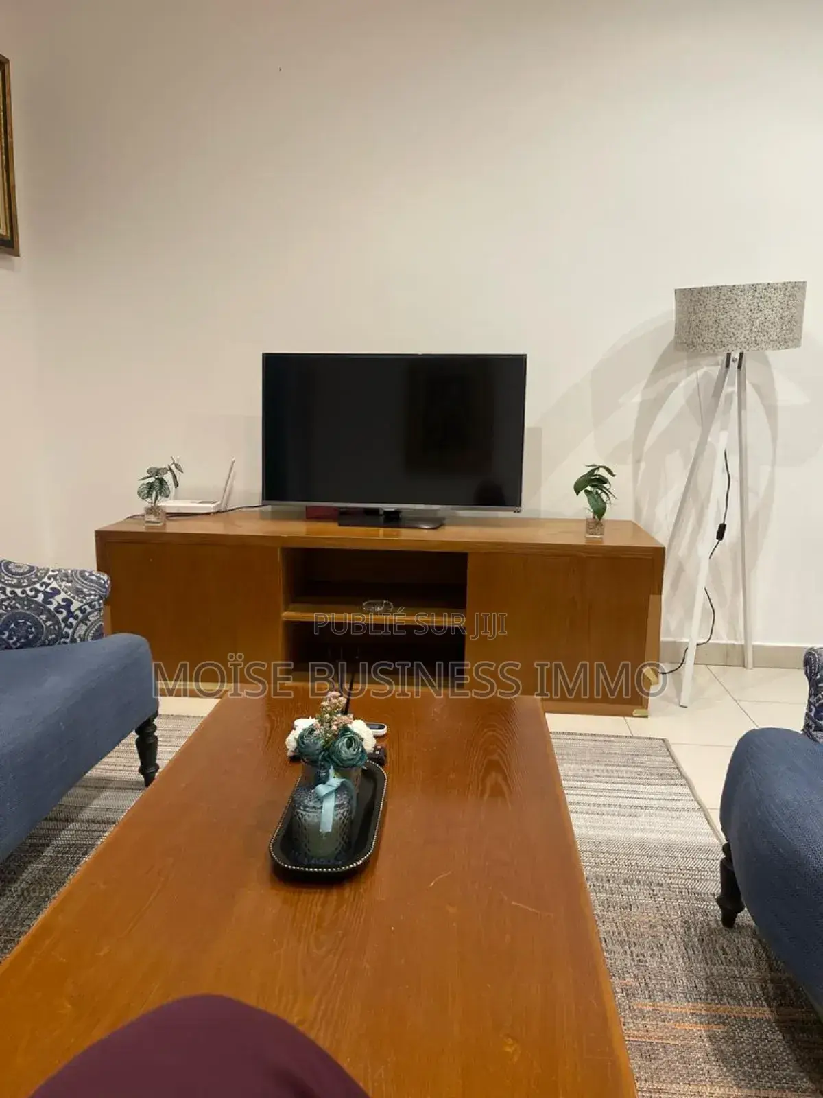 Furnished 1chbre Duplex dans Moïse Business &, Lumumba à Louer