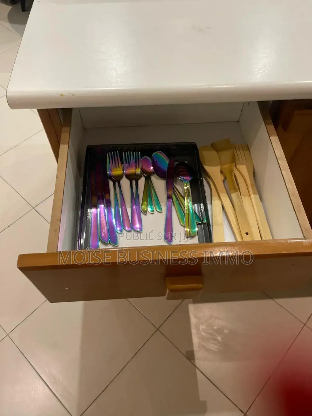 Furnished 1chbre Duplex dans Moïse Business &, Lumumba à Louer