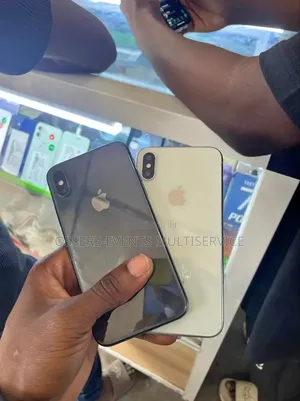 Neuf Apple iPhone X 64 GB Autre