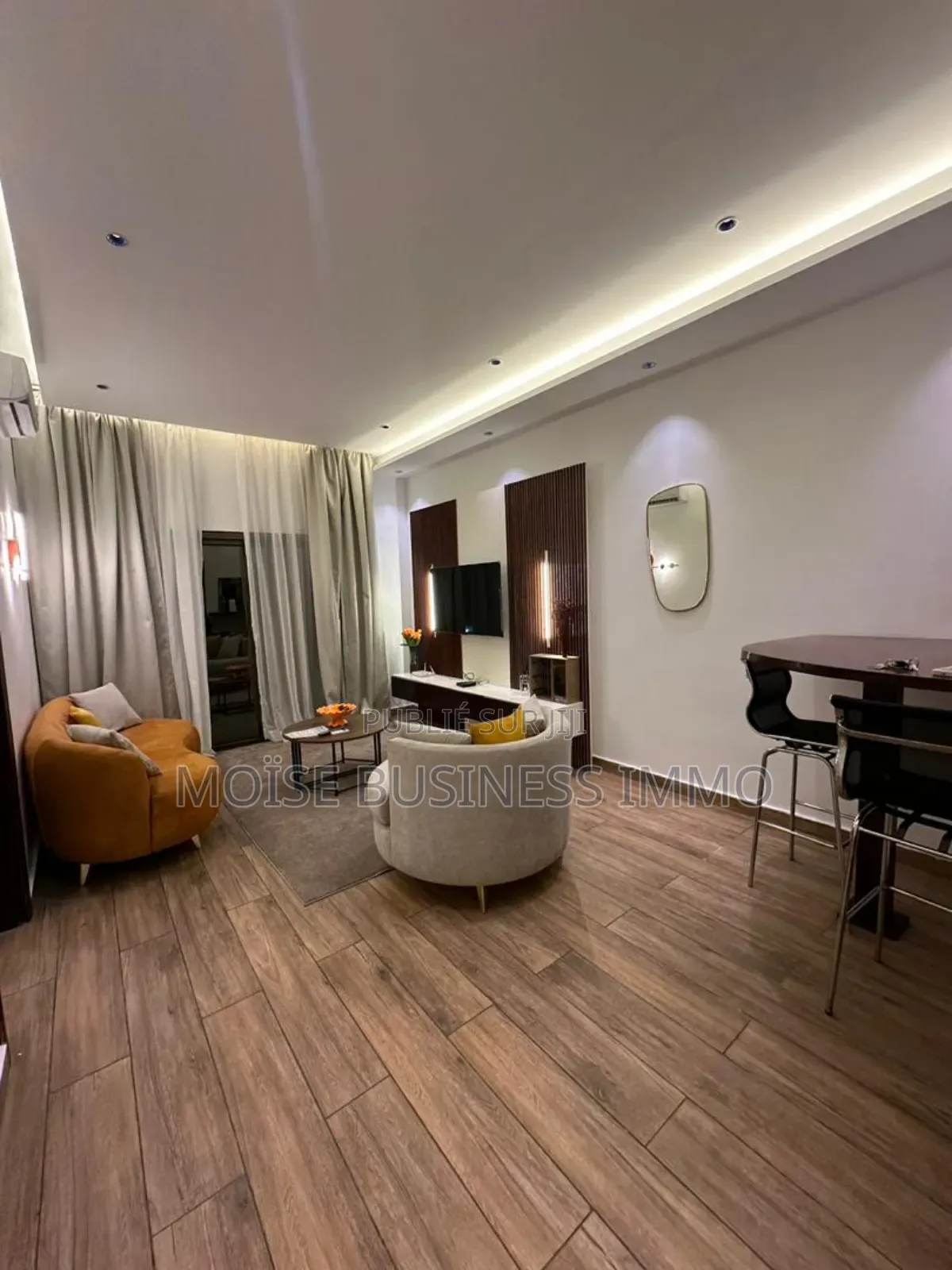 Furnished 1chbre Appartement dans Moïse Business &, Lumumba à Louer