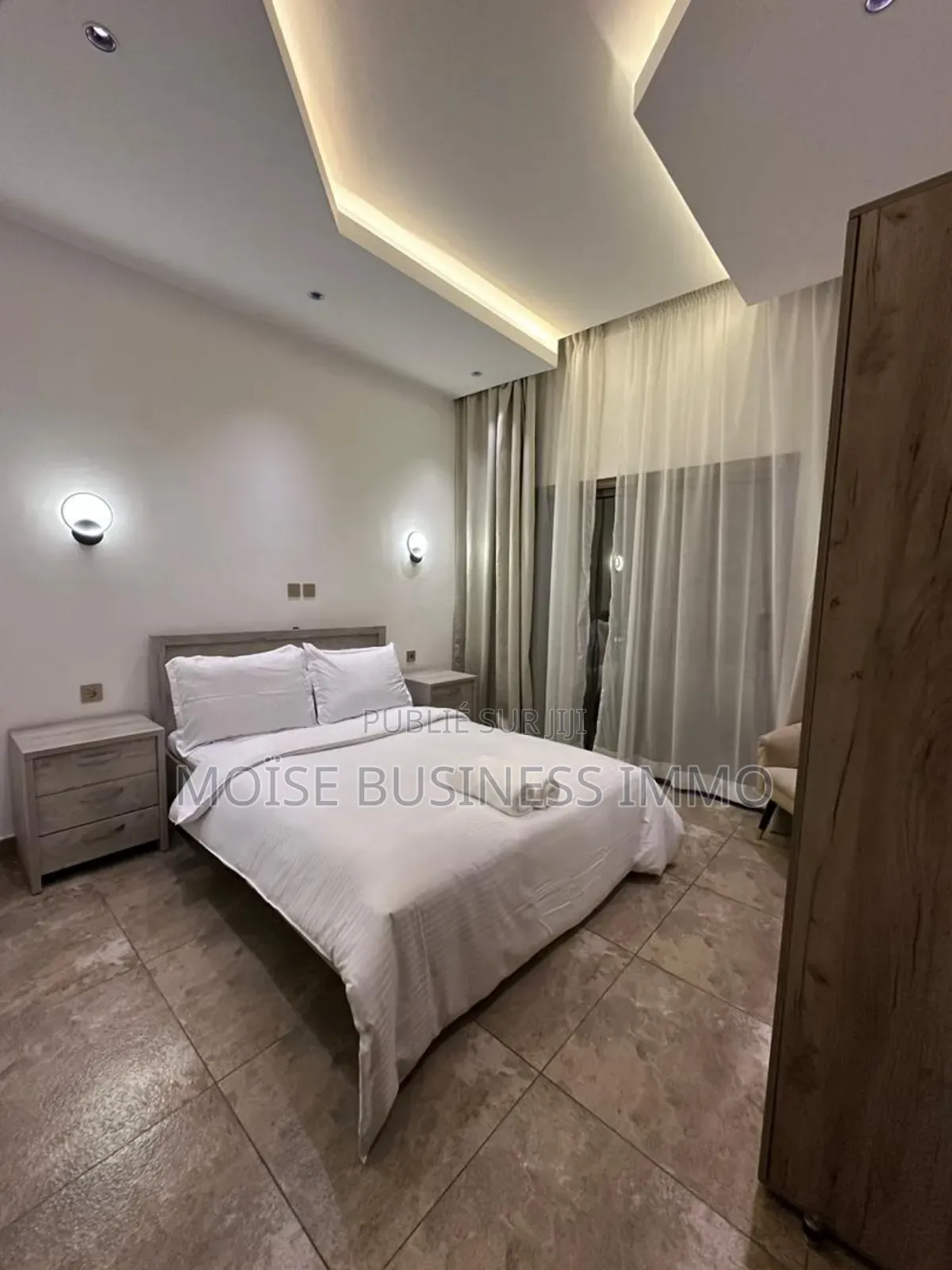 Furnished 1chbre Appartement dans Moïse Business &, Lumumba à Louer