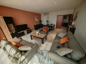 Furnished 2chbre Appartement dans Moïse Business &, Lumumba à Louer