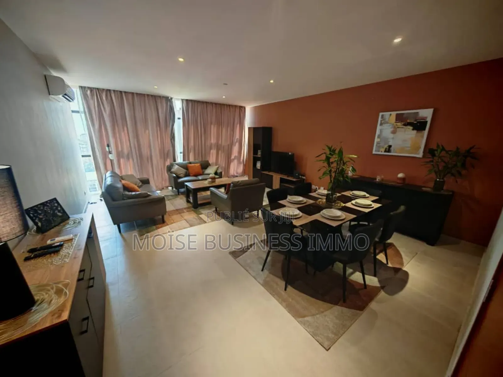 Furnished 2chbre Appartement dans Moïse Business &, Lumumba à Louer