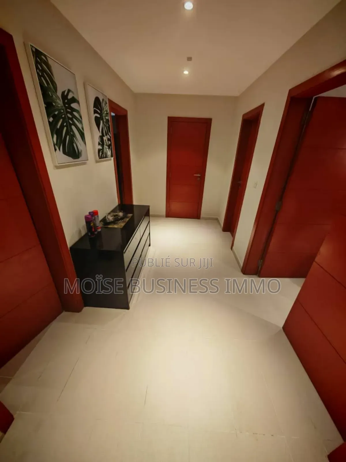 Furnished 2chbre Appartement dans Moïse Business &, Lumumba à Louer