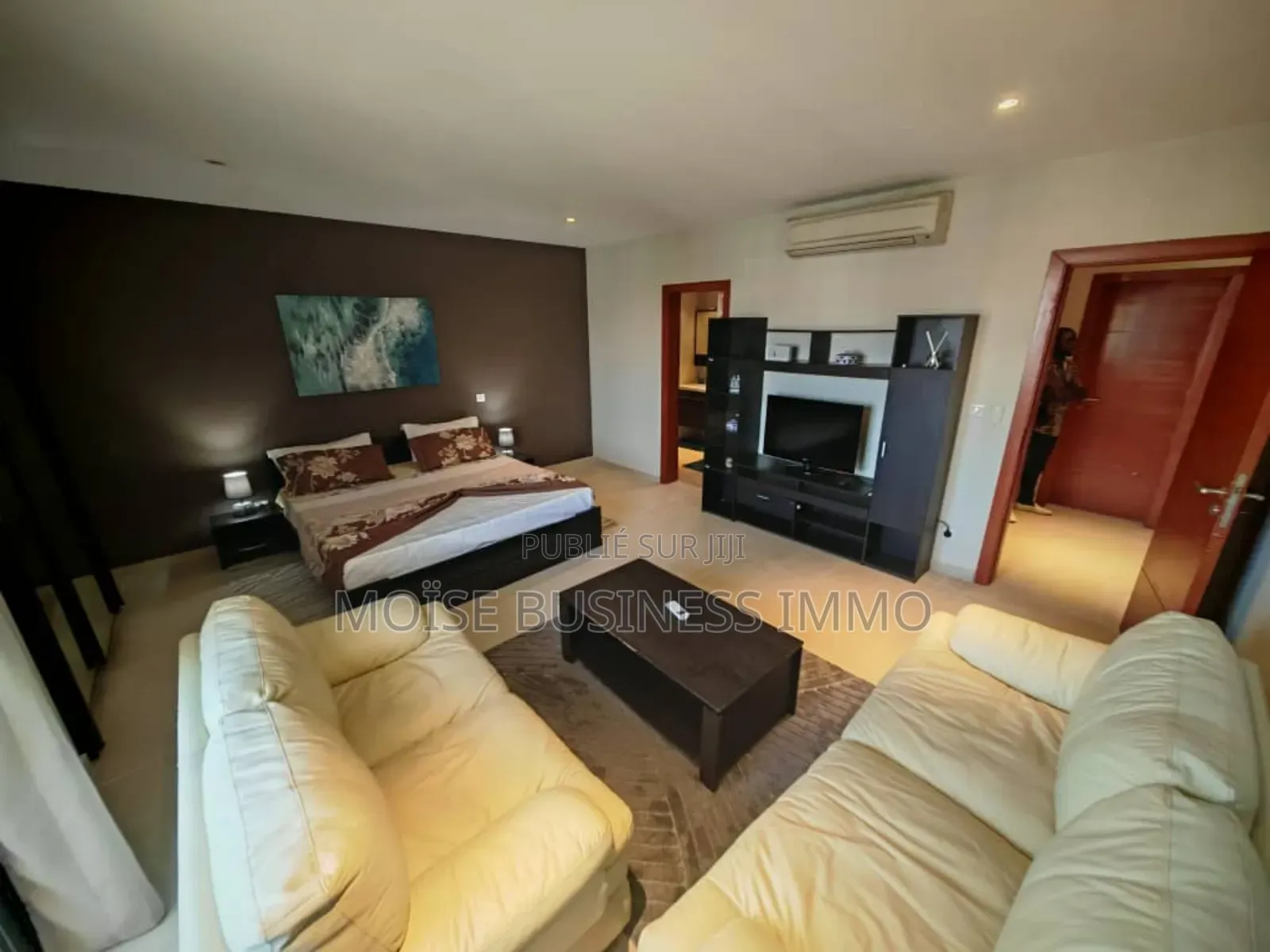 Furnished 2chbre Appartement dans Moïse Business &, Lumumba à Louer