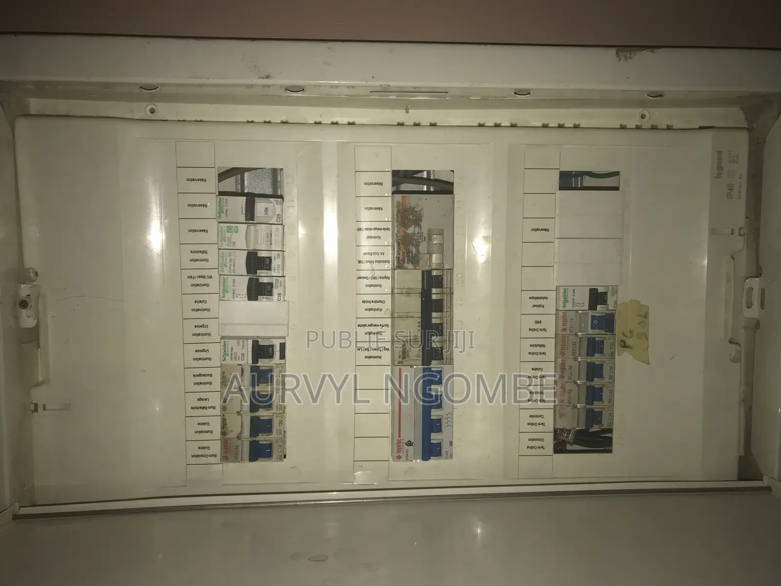 Électricité Bâtiment Et Industriels