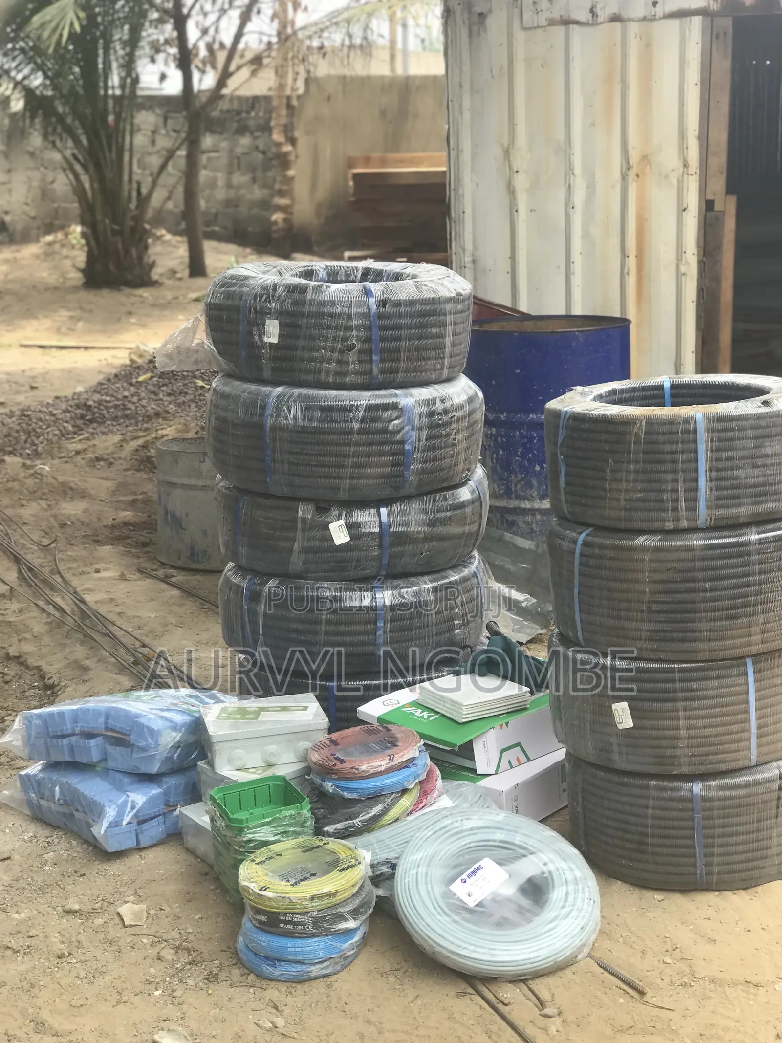 Électricité Bâtiment Et Industriels