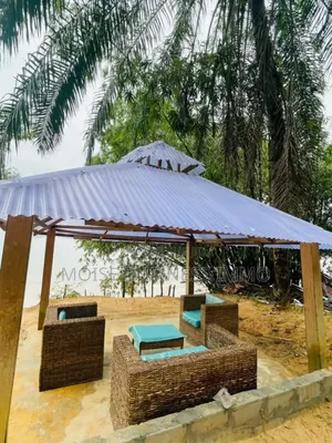 Furnished 2chbre Maisonnette dans Moïse Business &, Loango à Louer