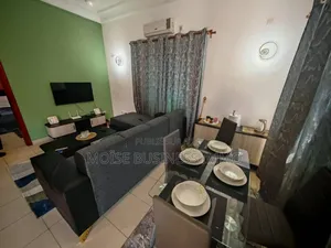 Furnished 1chbre Appartement dans Moïse Business &, Lumumba à Louer
