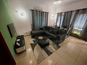 Furnished 1chbre Appartement dans Moïse Business &, Lumumba à Louer