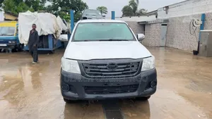 Toyota Hilux 2012 Blanc
