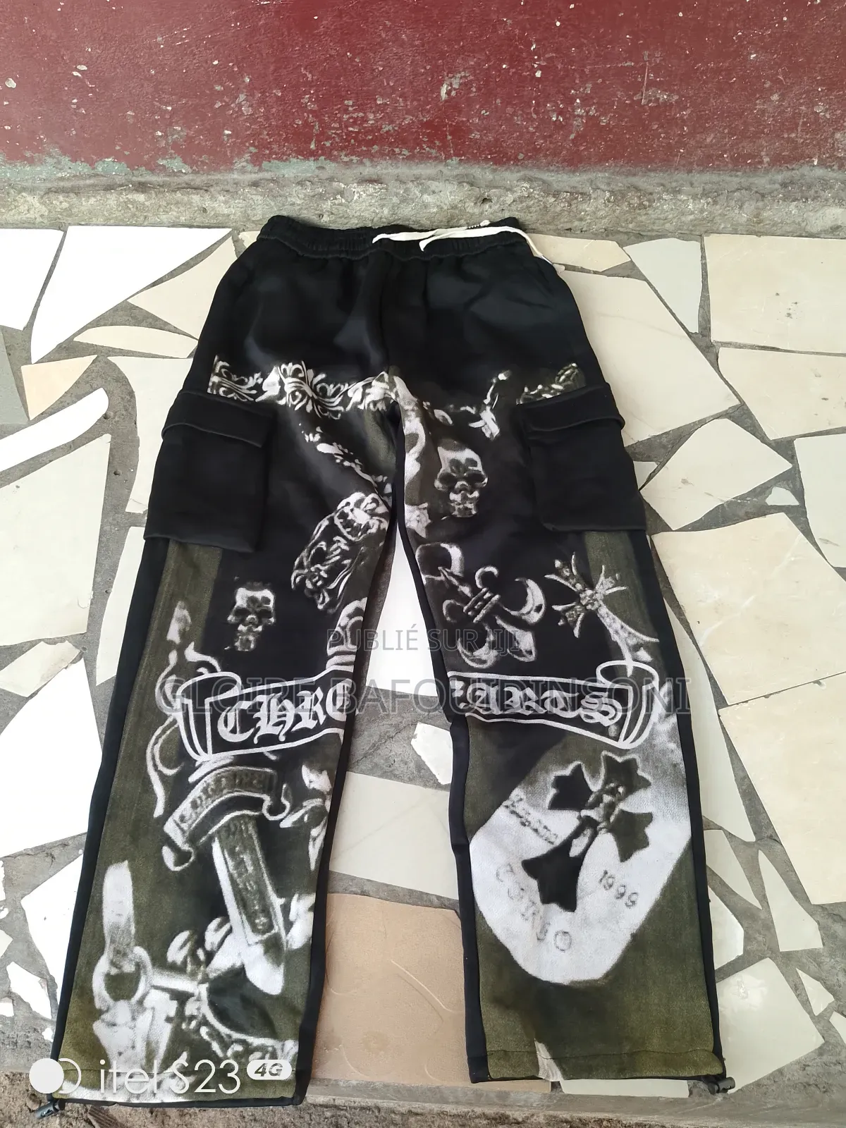 Vêtement Bon Marché Très Neuf, Jamais Porté