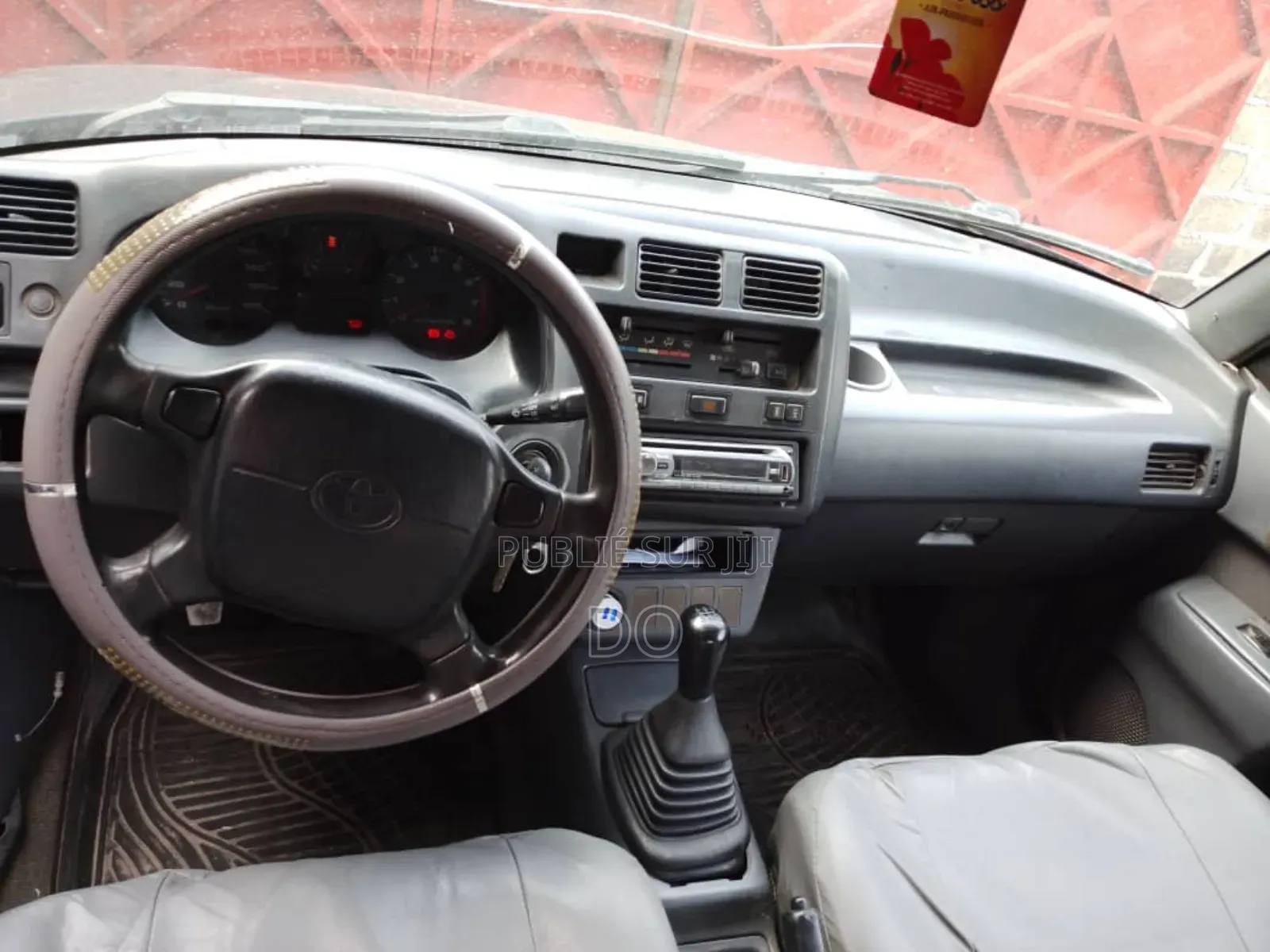 Toyota RAV4 LE AWD (2.5L 4cyl 6A) 2013 Noir Mat