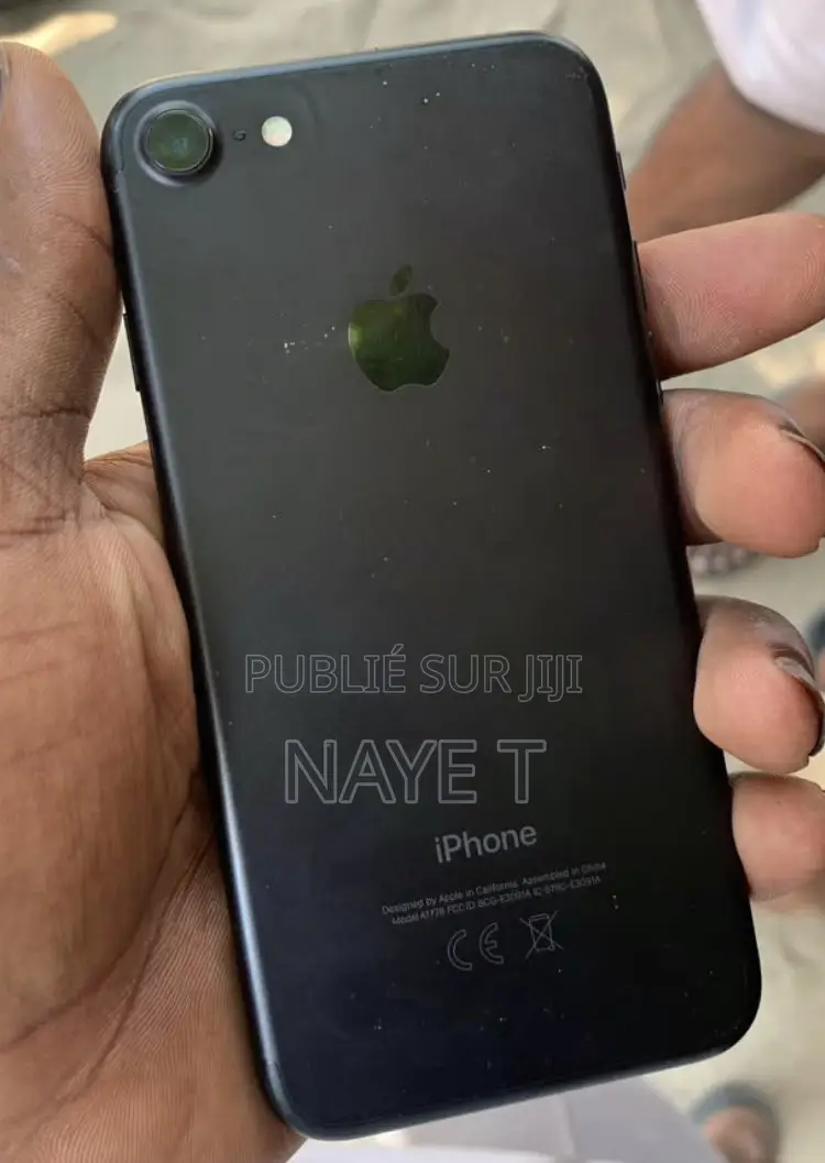 Apple iPhone 7 32 GB Noir