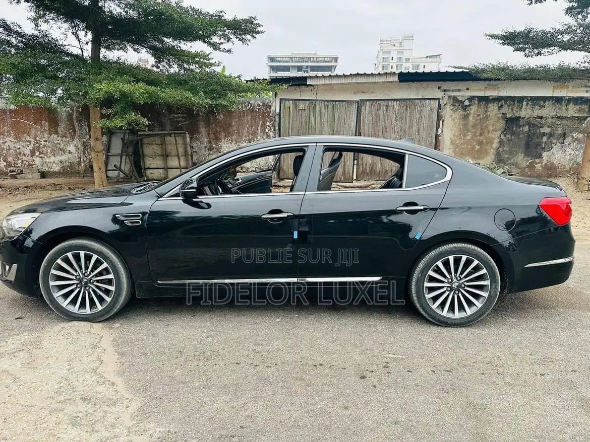 Kia Cadenza Base 2016 Noir