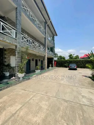 1chbre Appartement dans Moïse Business &, Lumumba à Louer