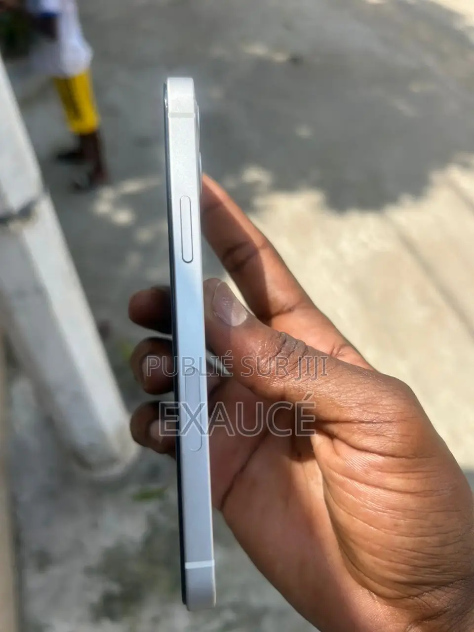 Apple iPhone 12 64 GB Blanc