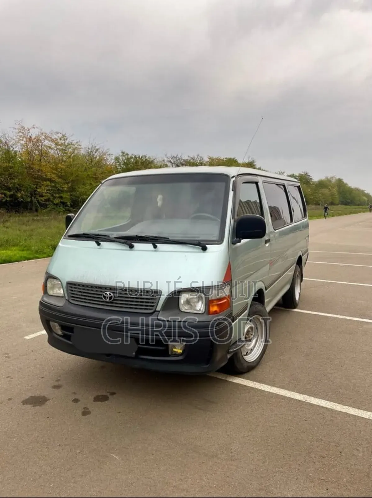 Toyota HiAce 1996 Beige