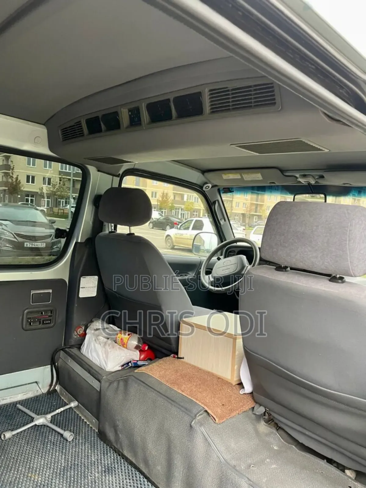 Toyota HiAce 1996 Beige