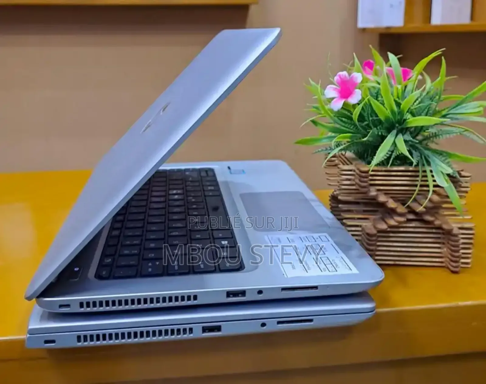 Ordinateur Portable HP EliteBook 820 8GB Intel Core I5 HDD 500GB