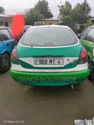 Toyota Corolla Liftback 2002 Vert