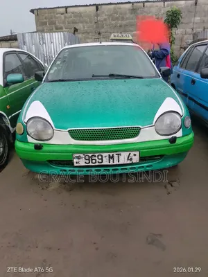 Toyota Corolla Liftback 2002 Vert
