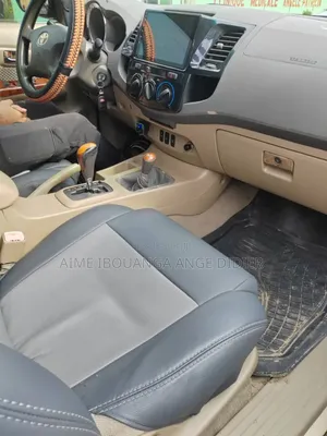 Toyota Fortuner 2019 Jaune