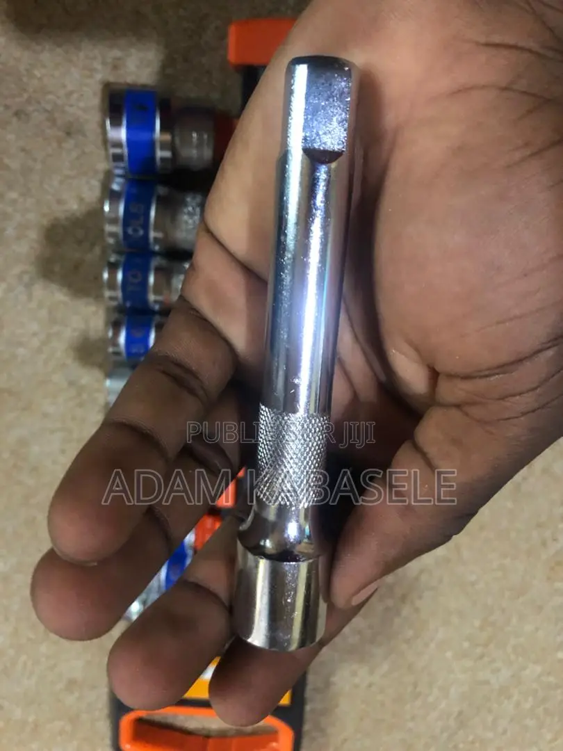 12 Clés De Douilles