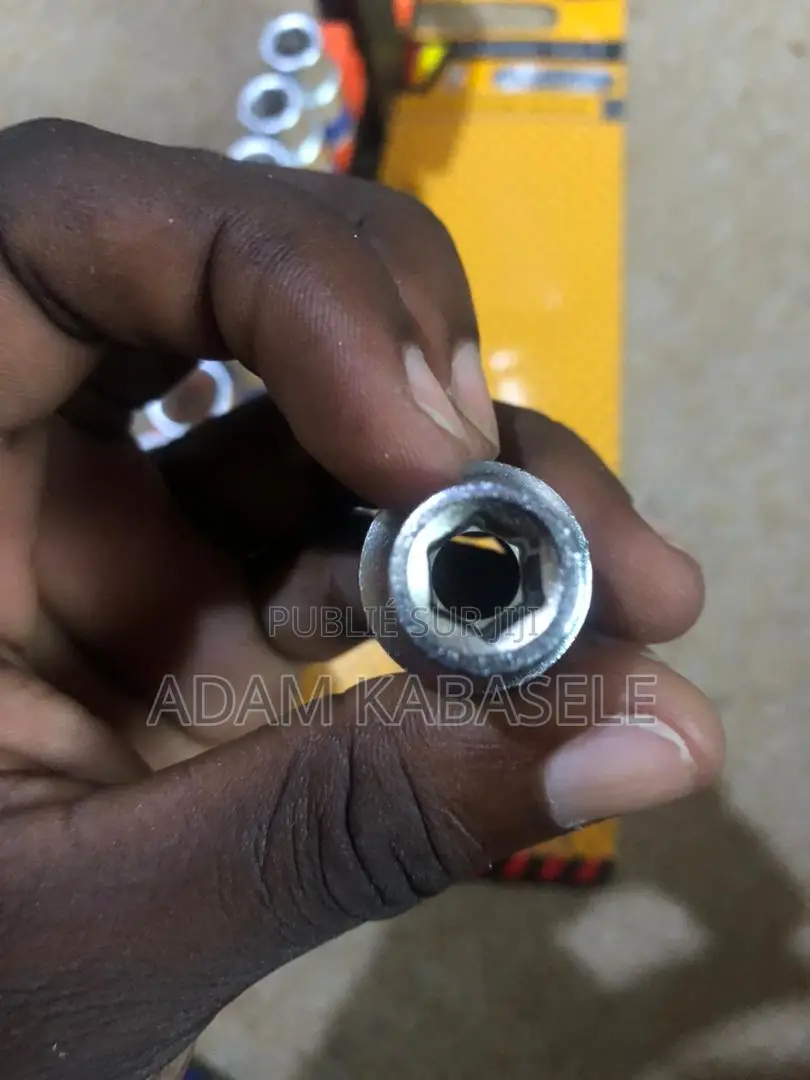 12 Clés De Douilles