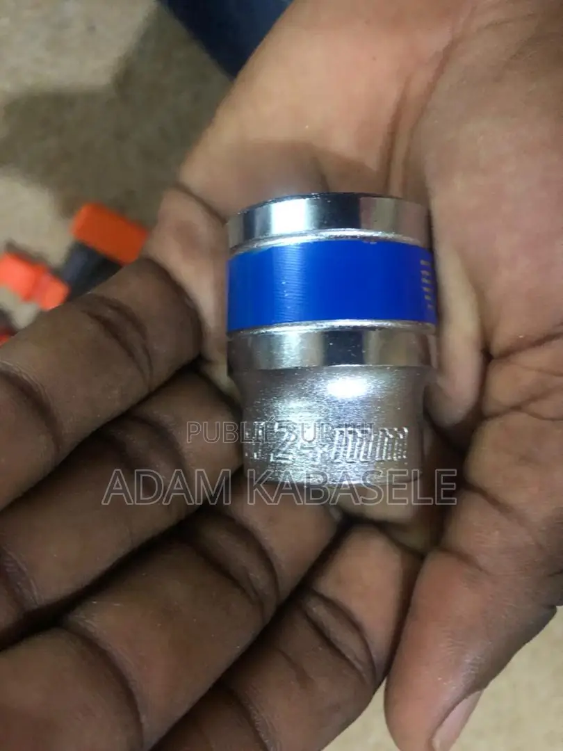 12 Clés De Douilles