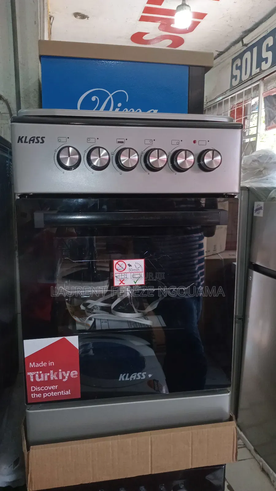 Frigo Commercial, Simple, Cuisinière, Plaque Et Le Réchaud